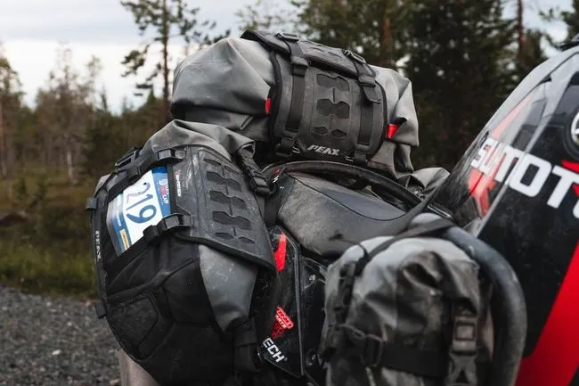 PEAX Rackless System – zavazadlový systém na motorku