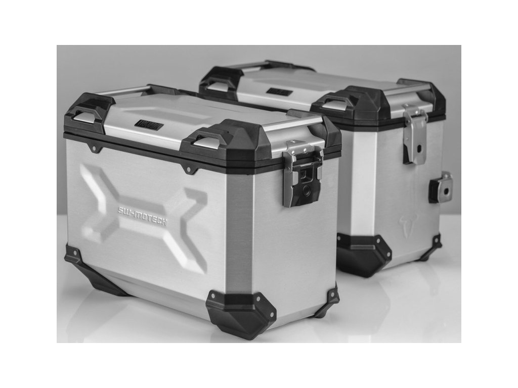Sada bočních kufrů a držáku TraX Adventure 45/45 stříbrná Versys 1000