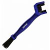 Chain cleaning brush