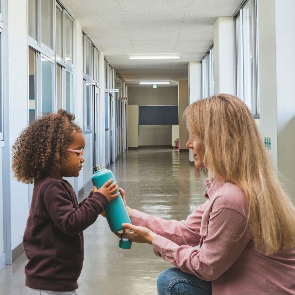 Doradzamy przy wyborze: Butelki na napoje dla dzieci do szkoły