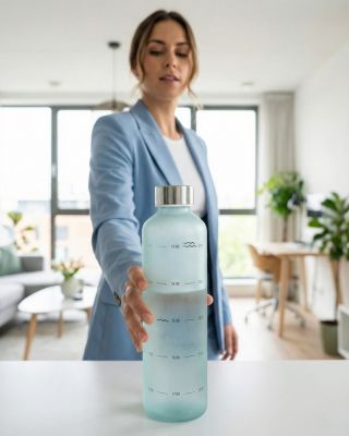 To jest Marta. Prowadzi firmę 💼, ogarnia dom, jest żoną i mamą trójki małych urwisów. Jej dni są szybkie, konkretne i...