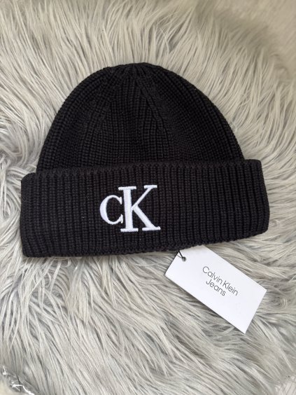 Zimní čepice Calvin Klein, černá