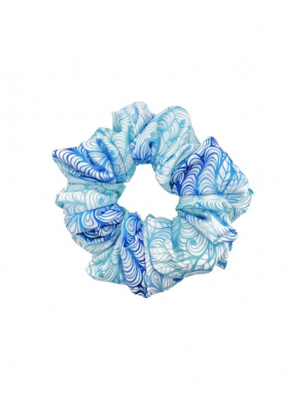 modrá vzorovaná scrunchie gumička