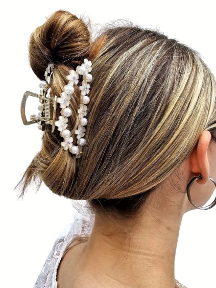 Velký kovový skřipec s čirými květy1