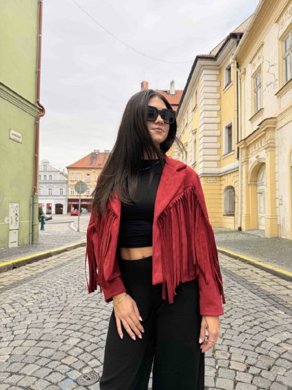 červená bunda 2