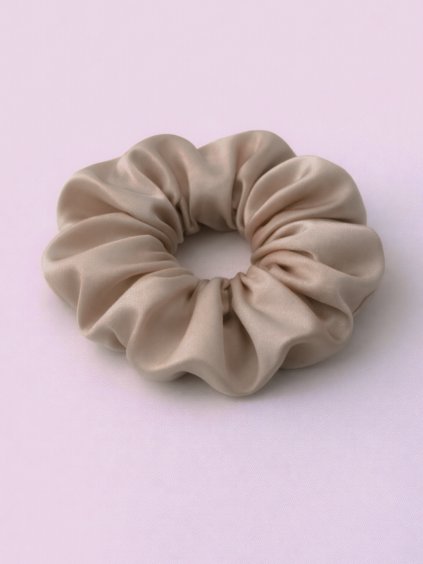 Scrunchie saténová gumička SINOA taupe