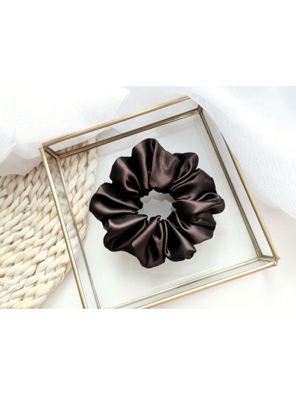 saténová scrunchie gumička hnědá myfeminity