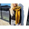 dámská žlutá žíhaná šála 1