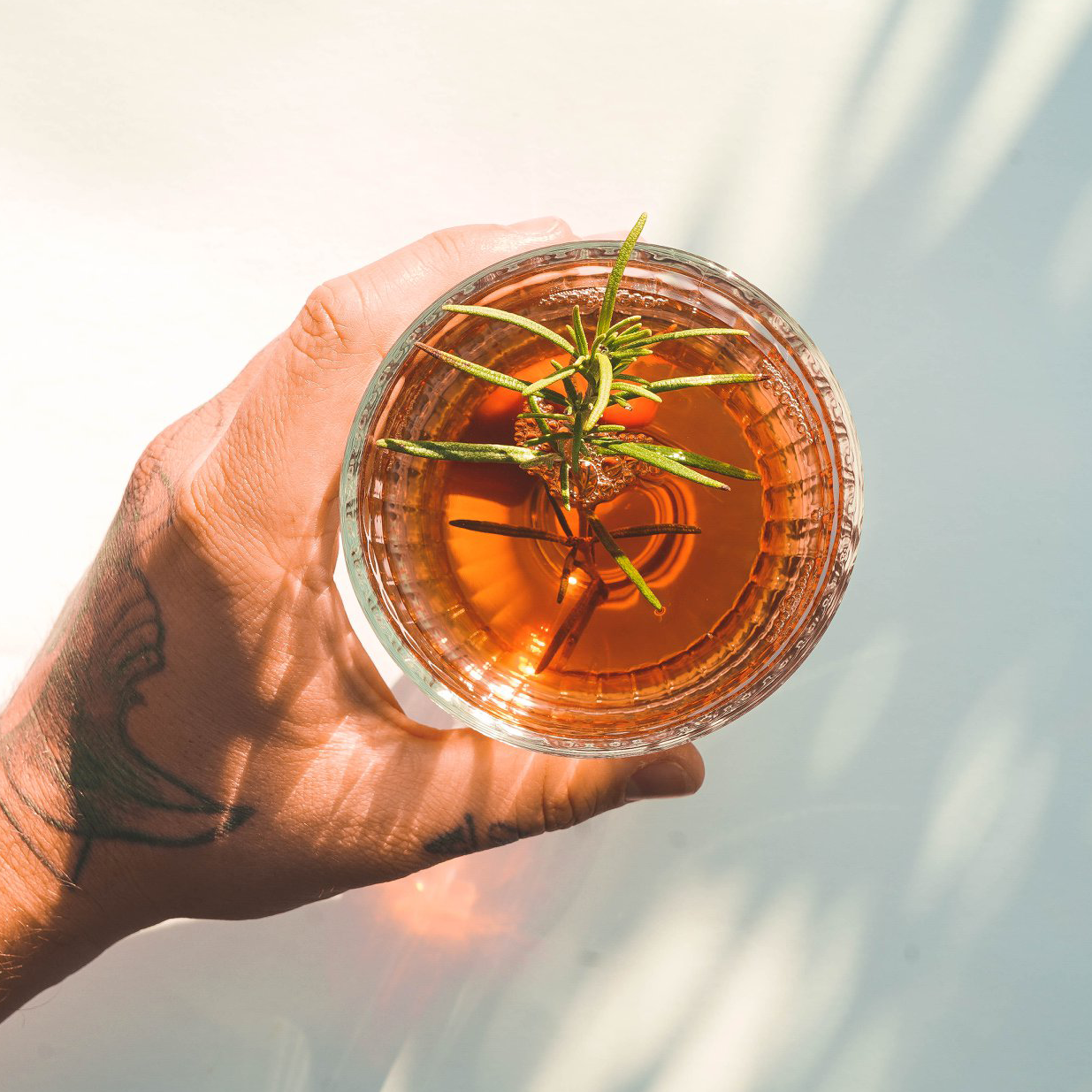 Loose tea and capsule coffee machine is a troublesome duo