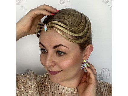 čelenka Lola