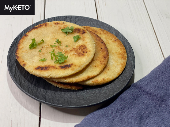 Low carb keto indický chléb Naan