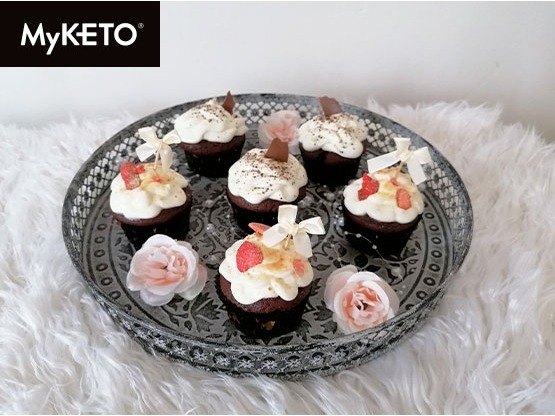 Low carb keto tvarohové cupcakes