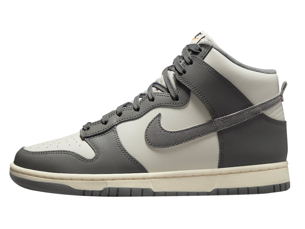 Nike Dunk High Vintage Light Bone Grey