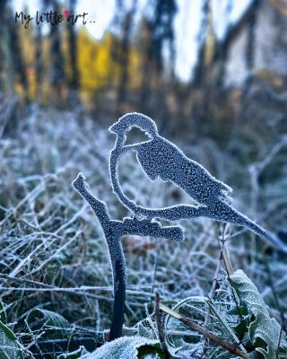 Máte rádi zimu? ❄️ Já na ní miluju to, že přírodu ukáže zase v úplně jiném kabátku. A nejen přírodu – i kovové zápichy z...