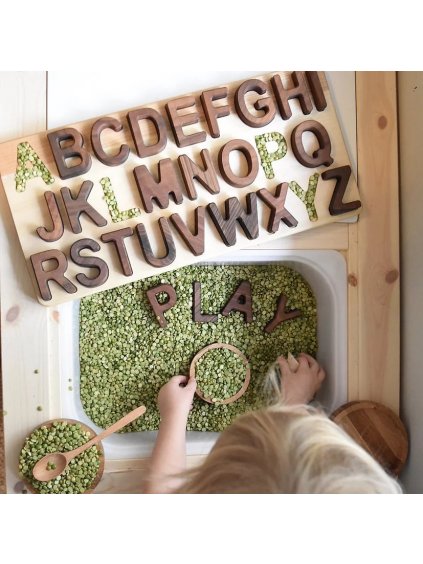 Oyuncak drevene puzzle abeceda
