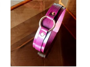 Ručně vyráběný kožený Choker s kroužkem