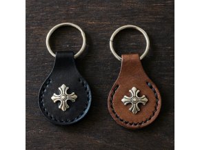 Kožená klíčenka s ornamentem - ručně šitá