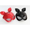 Kožená maska Catwoman (černá,červená)