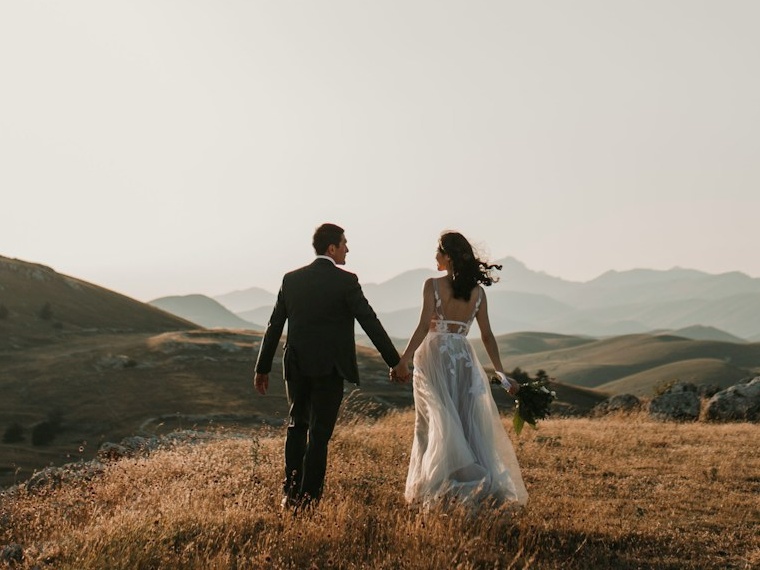 Gyöngy ékszerek menyasszonyoknak - finomság, szépség és a szerelem szimbóluma