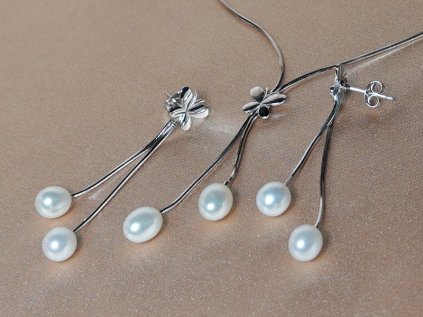 Ezüst ékszerszett valódi gyöngyökkel – nyaklánc és fülbevaló PS222B