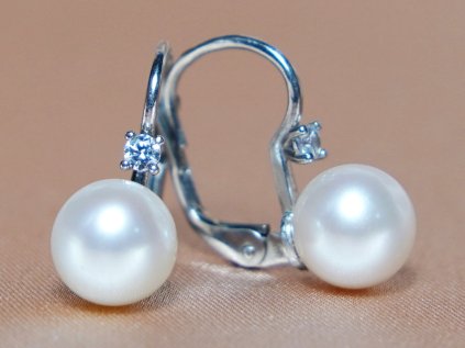 perlove nausnice biele sladkovodne perly bc022se w