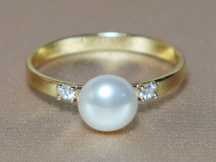 Arany gyuru feher edesvizi gyonggyel BC027YBR W