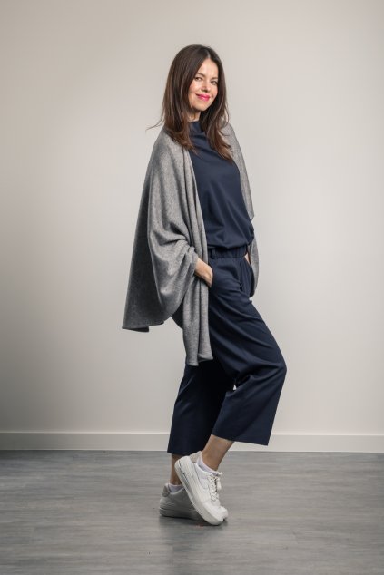 Sweater Basic Grey Elegantní svetrový pléd