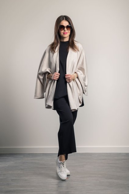 Sweater Basic Beige Elegantní svetrový pléd