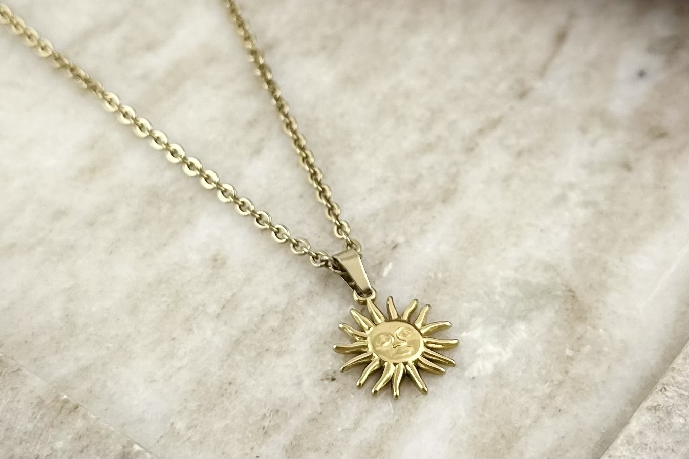 5 typů řetízků, které by měla mít každá žena ve své šperkovnici