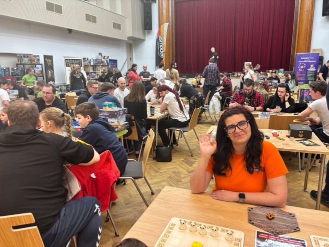 Herní festival Deskulajda byl prostě boží! ✨ Kromě hromady skvělých her to bylo hlavně o lidech. Díky všem kamarádům za...