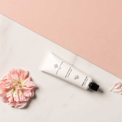4411 essential parfums rose magnetic hand cream