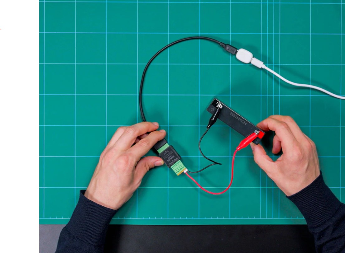 Zapojení Shelly Analog 0–30 V Add-on s externím analogovým čidlem během testování