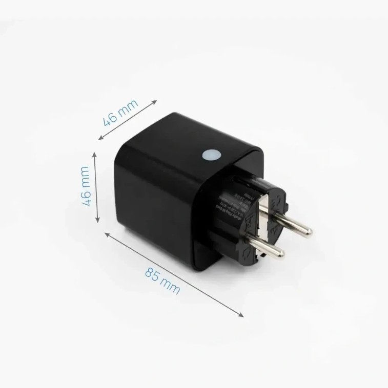Rozměry chytré zásuvky Shelly Plug M Gen3 znázorňující kompaktní konstrukci zařízení.