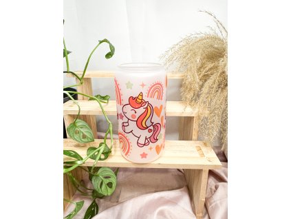 veselá sklenička s jednorožci