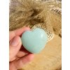 Akvamarínová hmatka srdce jako dekorace