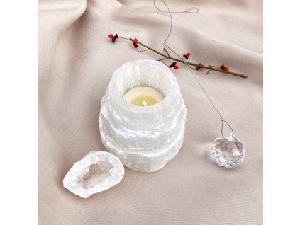 Balíček Zasvěcení se selenitovým svícnem 9