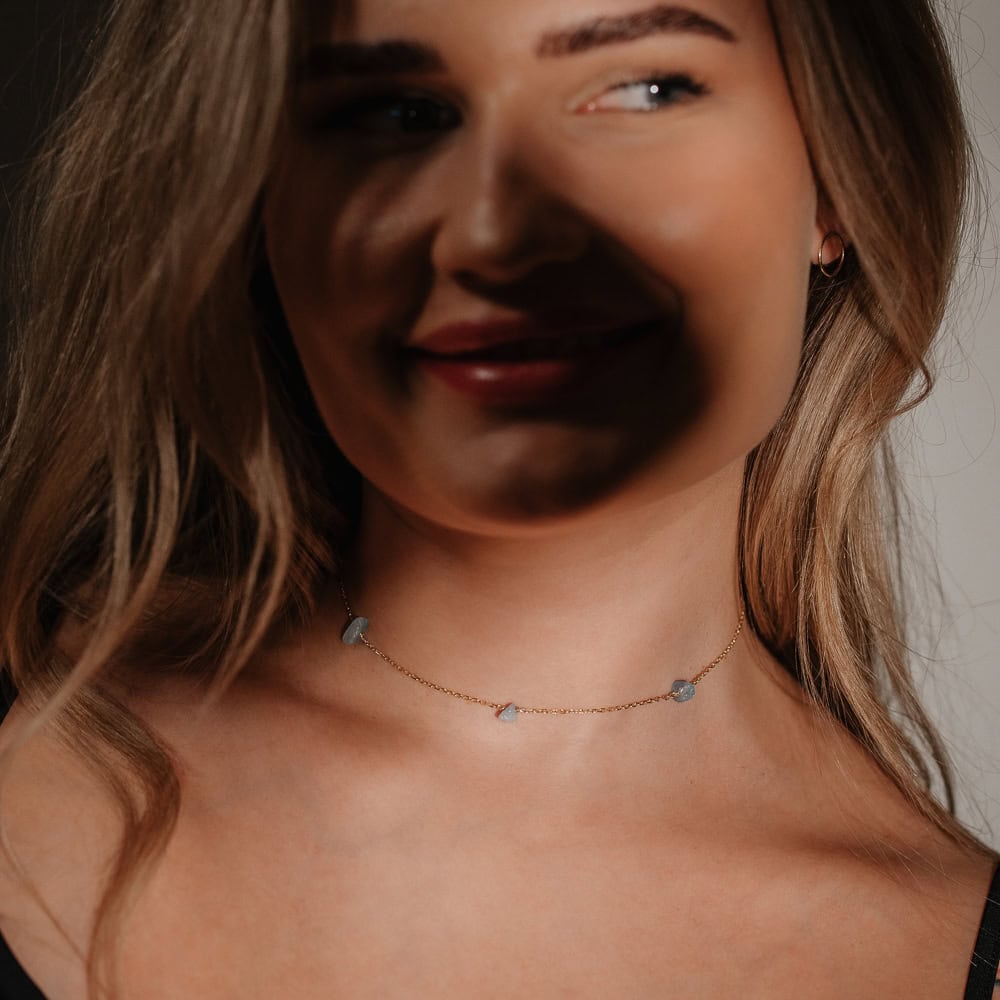 Zlatý choker Něco modrého s akvamarínem
