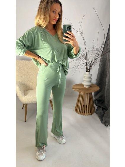 6A2D42EE FC9D 4EE0 BA42 7F616844FE92