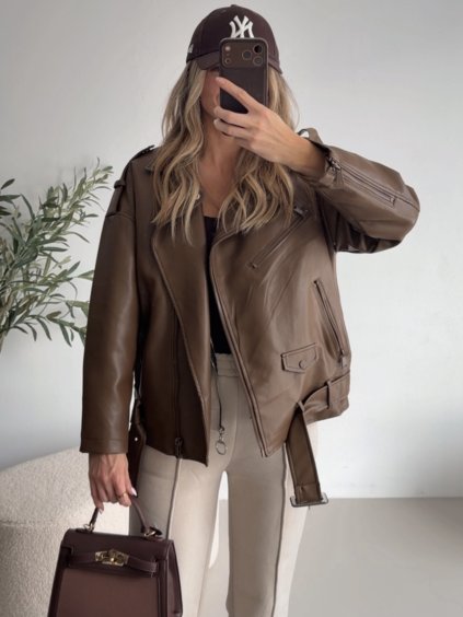 D2F5D0CC 087D 4446 A06D 0D02206B15F7