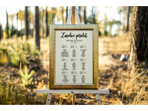 001 A3 devět stolů smetana