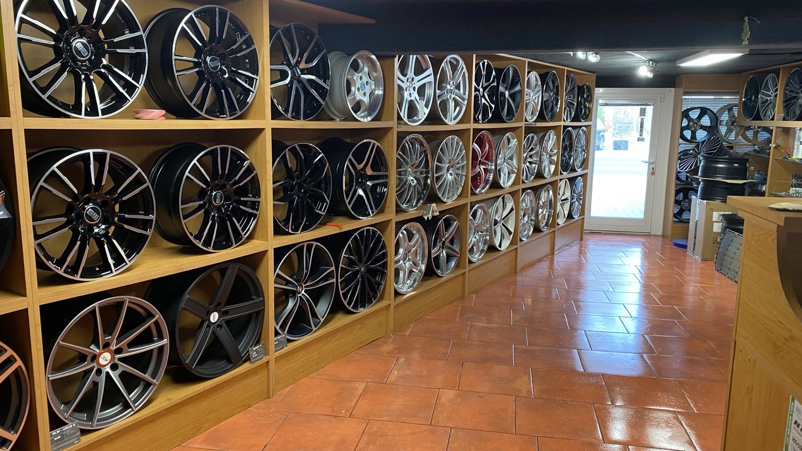 Prodejna MZB Automotive