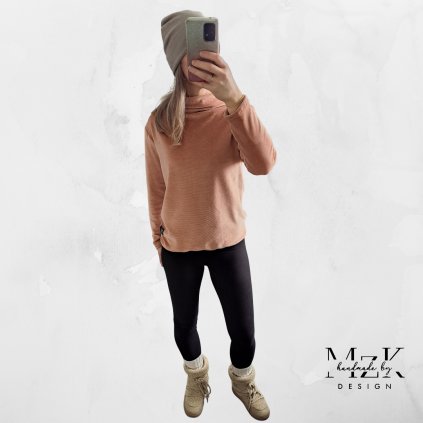 Mikina s přinecháným stojáčkem