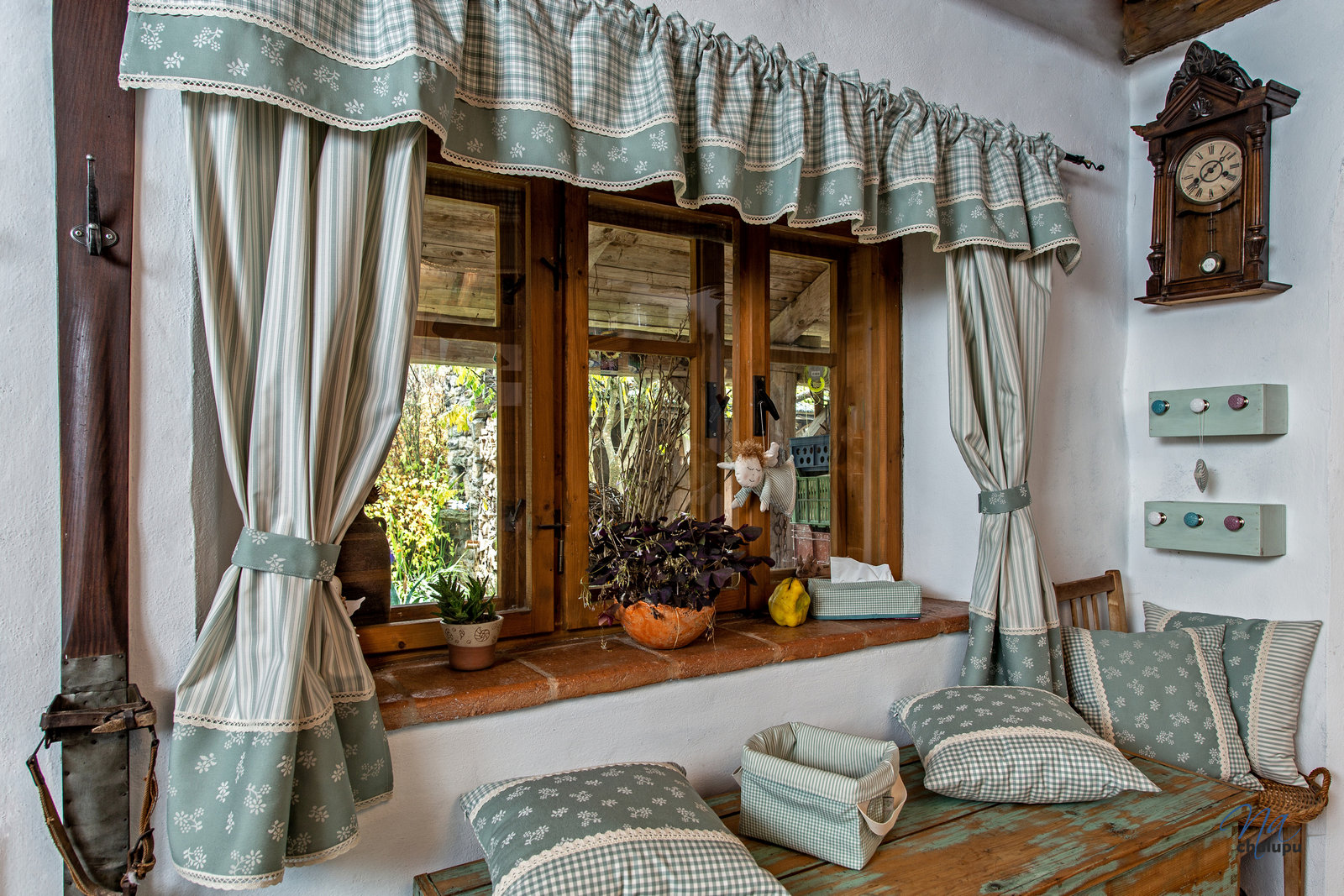 na_chalupu_starozelene_zavesy_bavlneny_kanafas_035