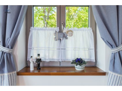 zaclonka bily batist vsadka krajka DSC 4631