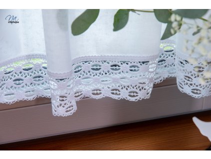 zaclonka bila krajka 0057