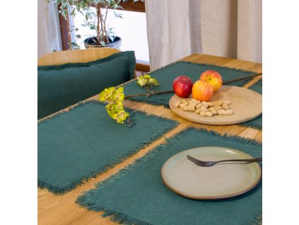 tmave zeleny len prostirani polstare DSC 0288