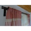 zavesy cerveny kanafas kostky pruhy hvezdicky rezna krajka DSC04274