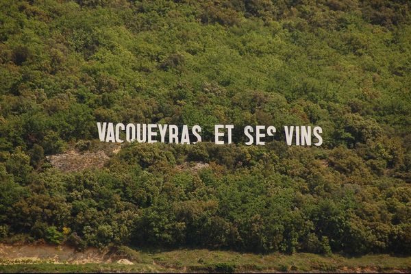 Večeře s víny z Vacqueyras v Dejvicích