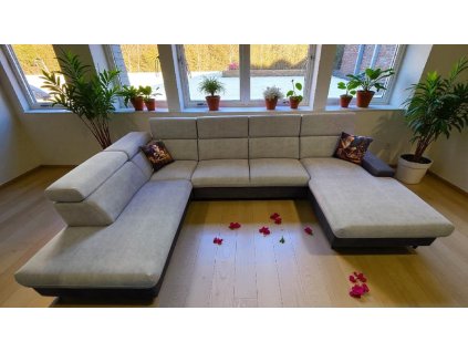 Praha do U - vysoké nohy pro robotický vysavač