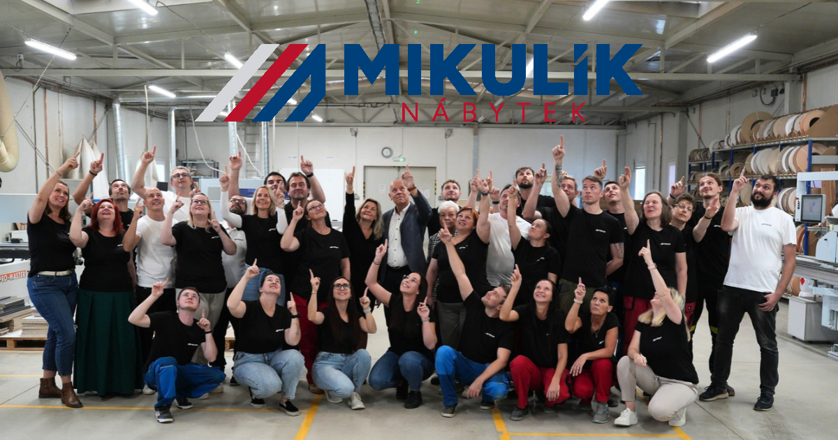 Tým rodinné firmy Nábytek Mikulík